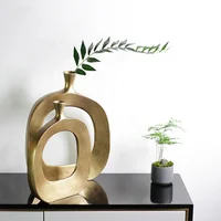 

Wholesale Designer European Office Crafts Vase Home Decor