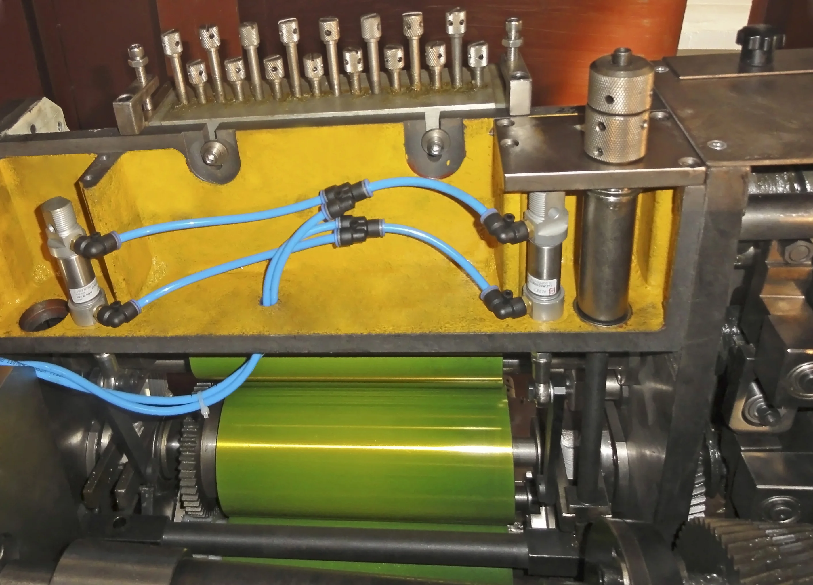 
ALUMINIUM CAN PRINTING MACHINE FOR ALUMINUM BOTTLE IN ALUMINUM MONOBLOCK CAN LINE 