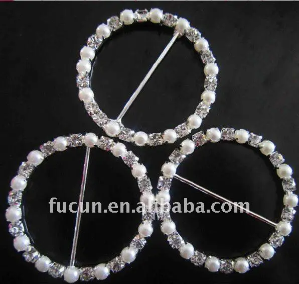 pearl buckle 02.jpg