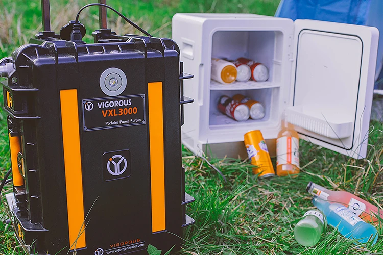 48v/40ah lithium battery pack charged by solar panel/wall outlet