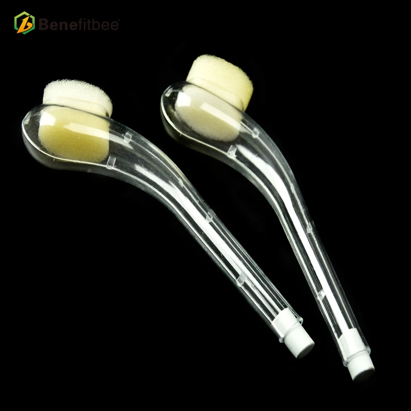 Hot Sale Beekeeping Accessories Plastic With Sponge Queen Bee Catcher