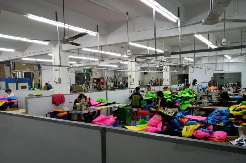 stagecoach waterproof rolling duffel