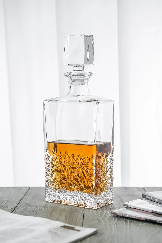 2018 Best Selling Crystal Engraved 700ml Whiskey Decanter Buy Whiskey