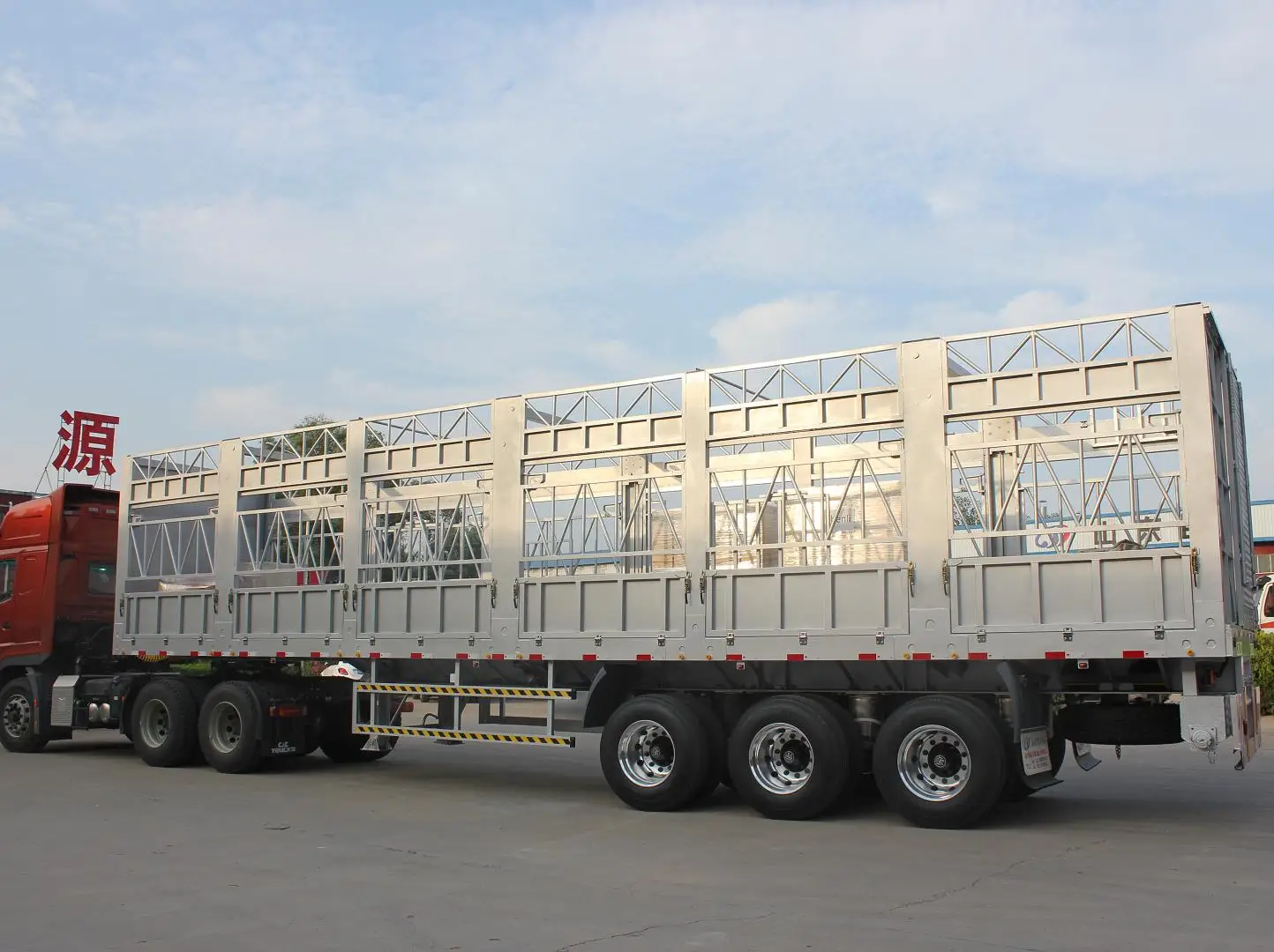 奥通围栏半挂车货物侧壁家禽运输卡车拖车