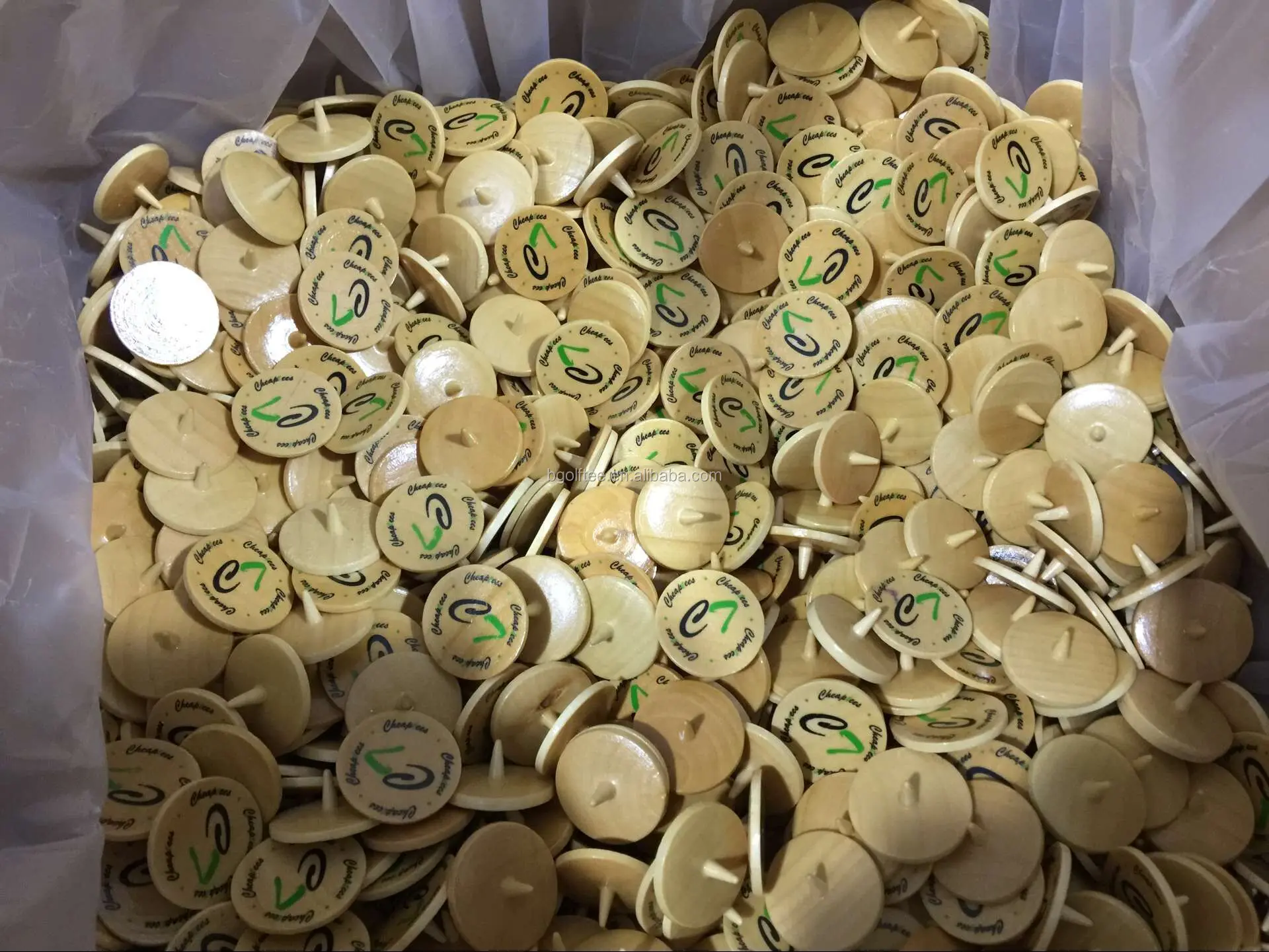 Custom Diameter 25mm Or 19mm Wooden Golf Ball Marker In Bulk Buy Golf