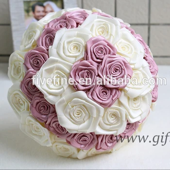 Schone Blumen Bouquet Grosse Satin Rosen Hochzeit Brautstrauss Buy Getrocknete Blumen Bouquets Kristall Blume Bouquet Schone Blumen Bouquet Product On Alibaba Com