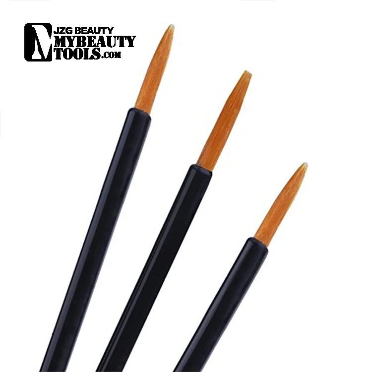 makeup brush.jpg