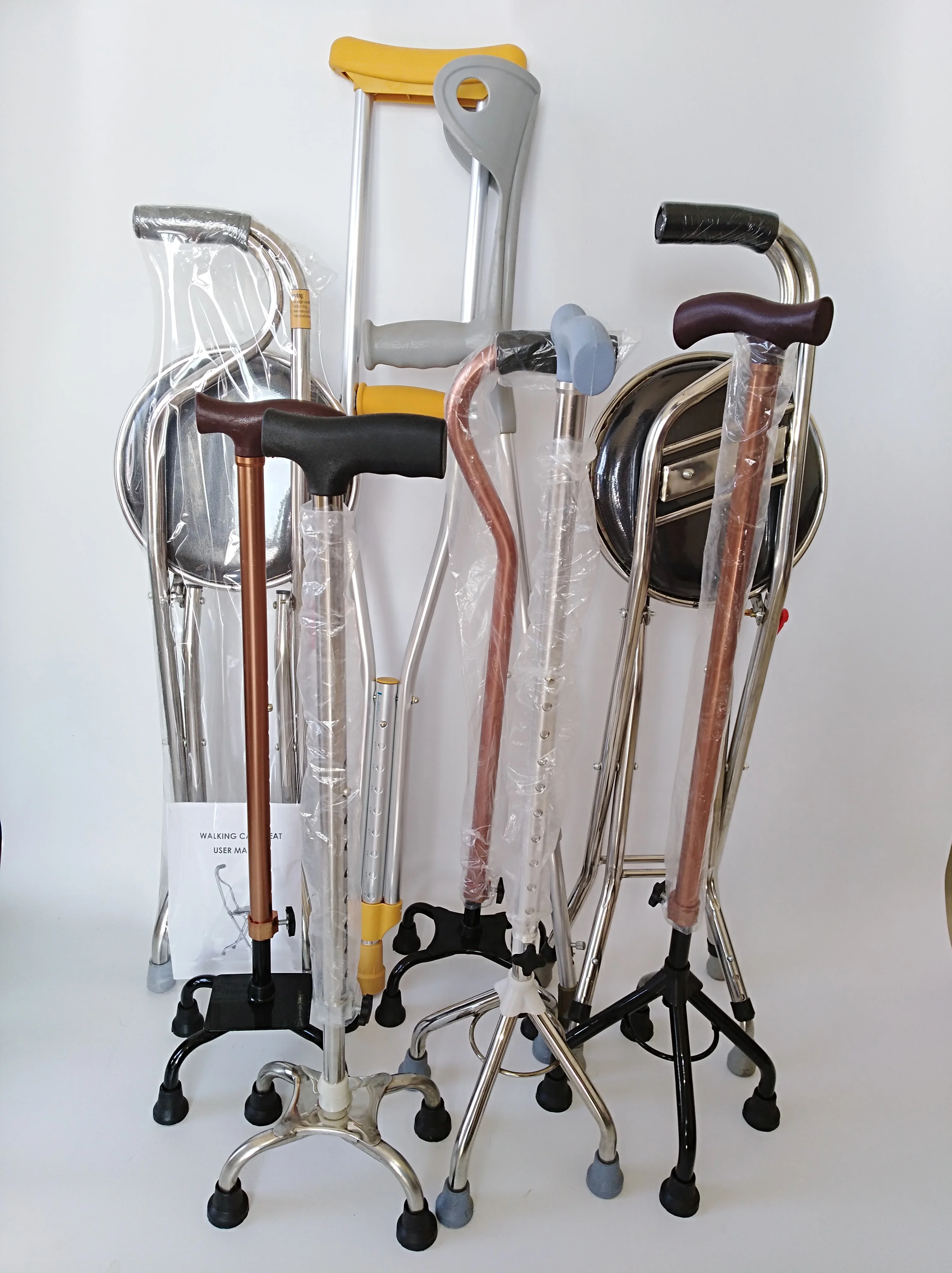 高稳定性铝和不锈钢的四条腿的四手杖拐杖助行器 - buy walking stick