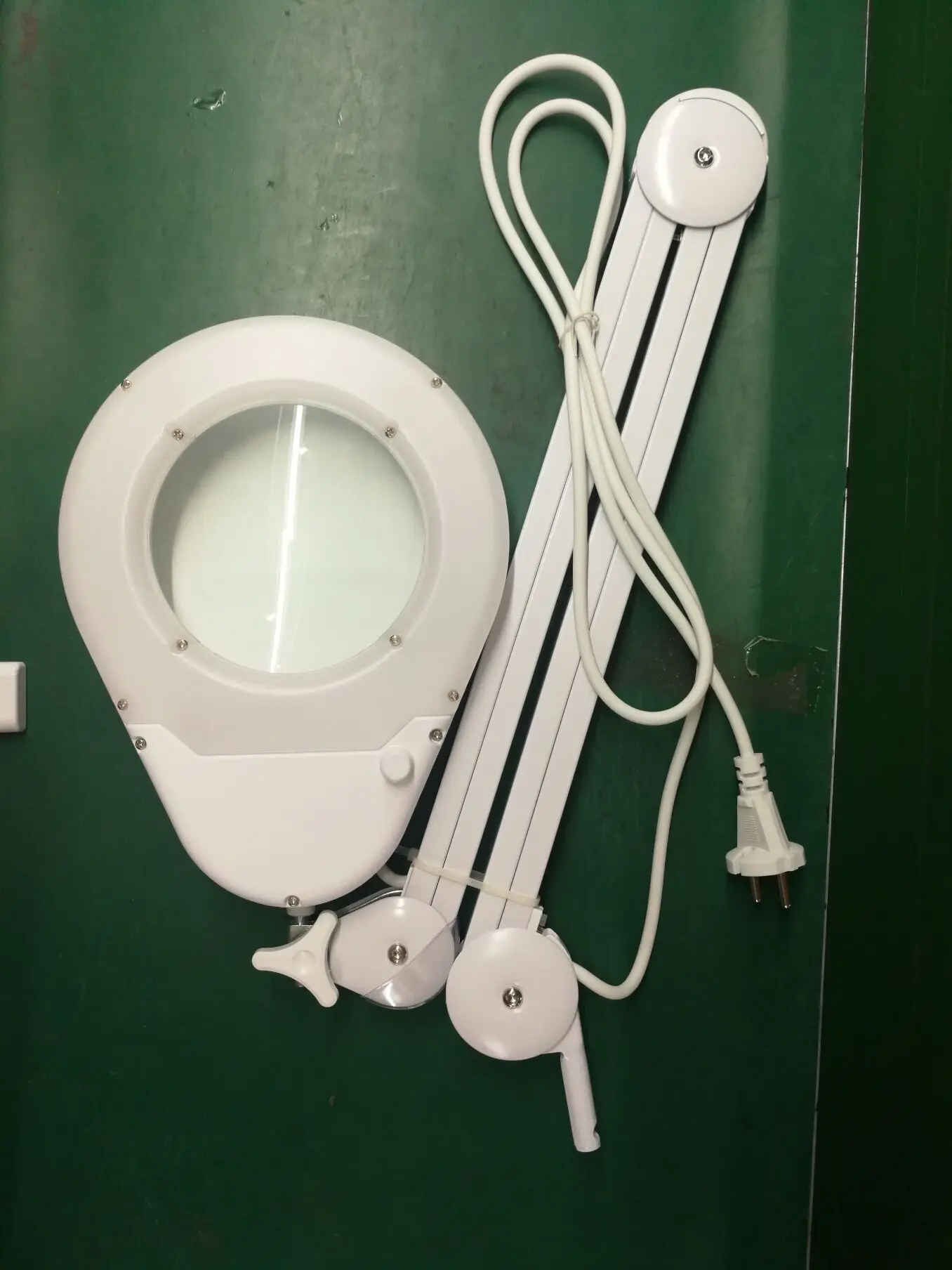 8066d24c Custom Adjustable Large Illuminated Beauty 5x Floor Magnifier