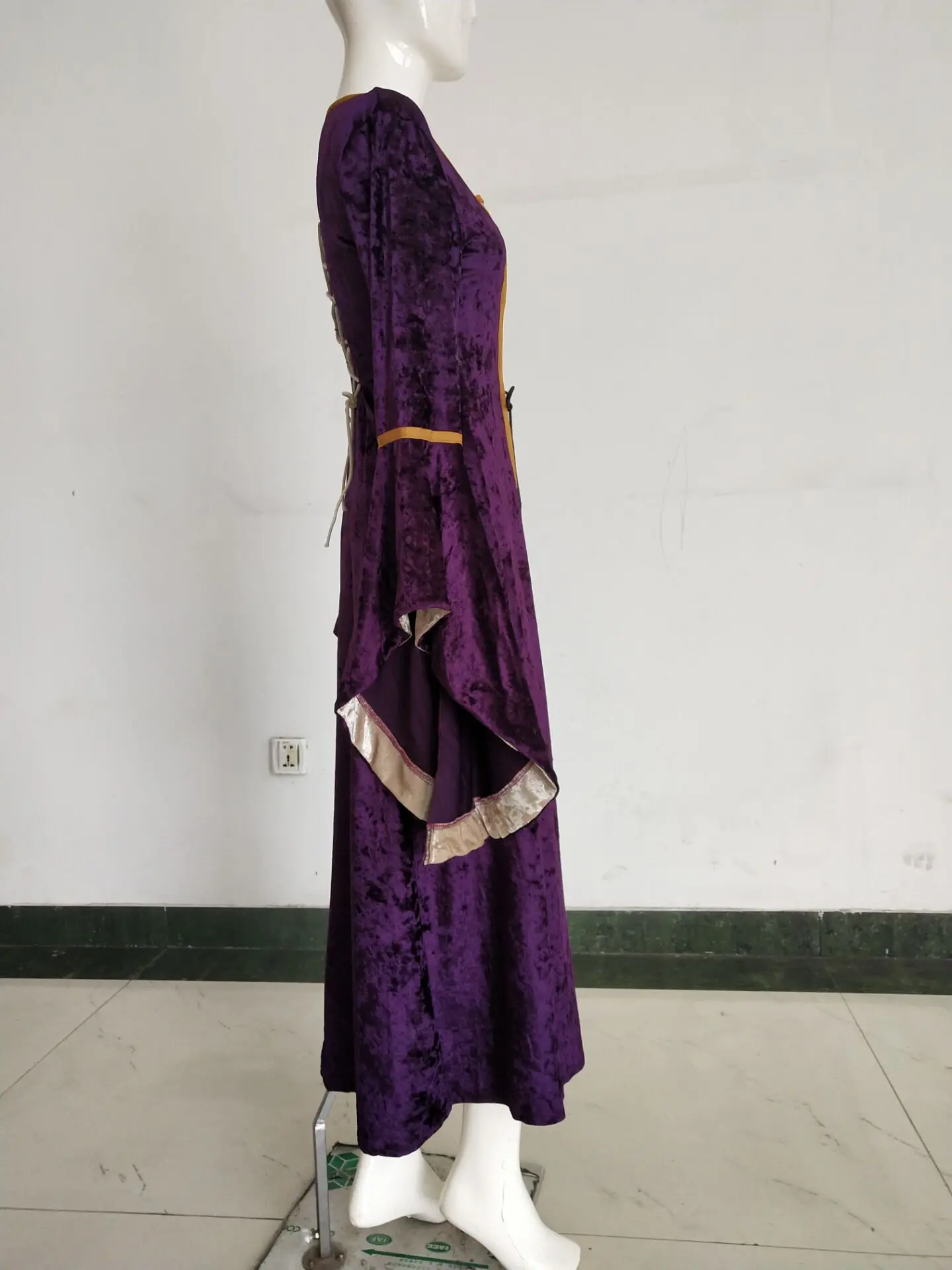 medieval costume side.jpg