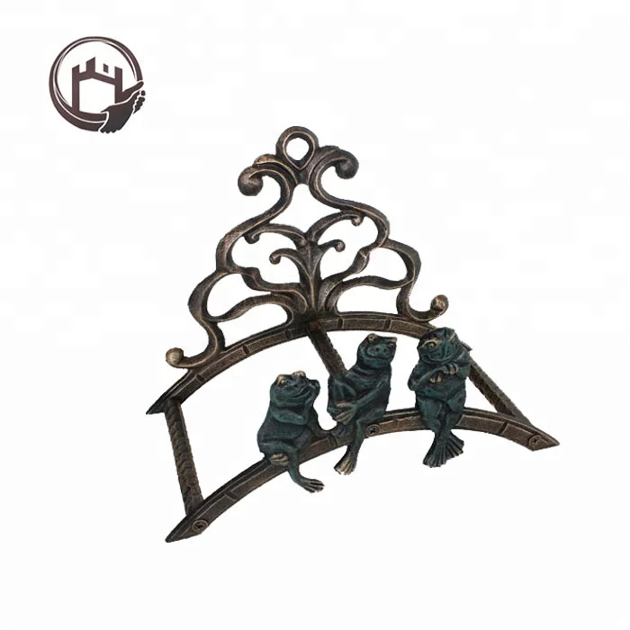 

Antique metal cast iron wall mount garden hose holder, As picture shows