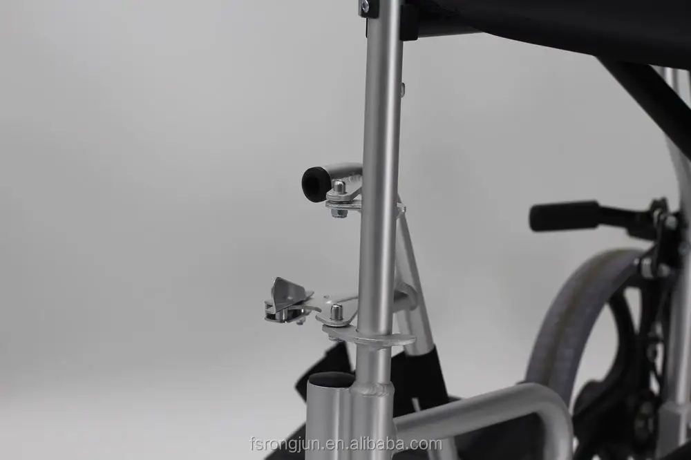 977(wheelchair details 02 )