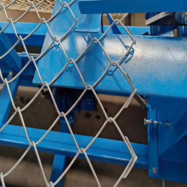 
with safety guard automatic high speed chain link fence making machine 
