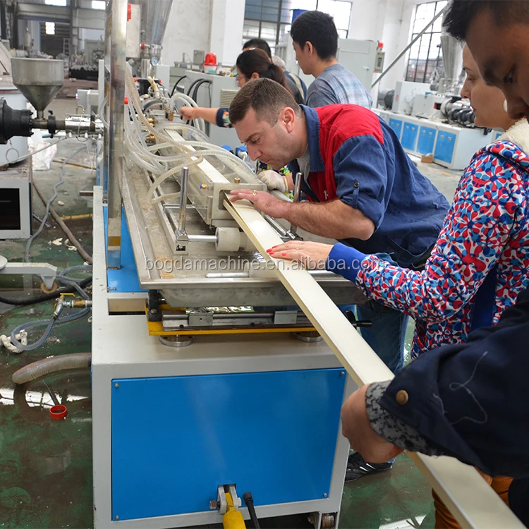skirting board extrusion machine