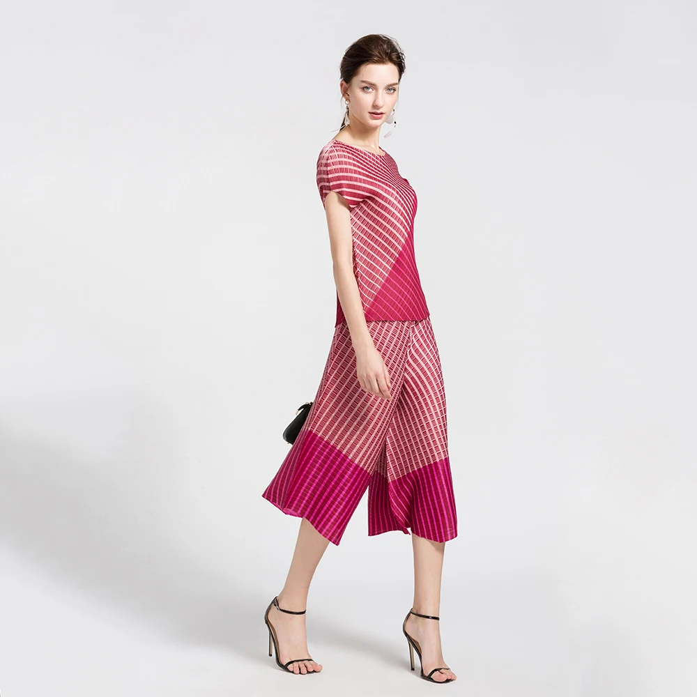 Fashion suit for summer.jpg