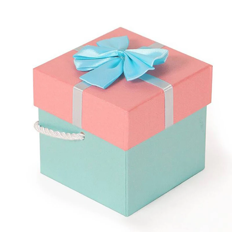 新到货高品质不同形状可爱圣诞糖果包装纸盒批发带手柄