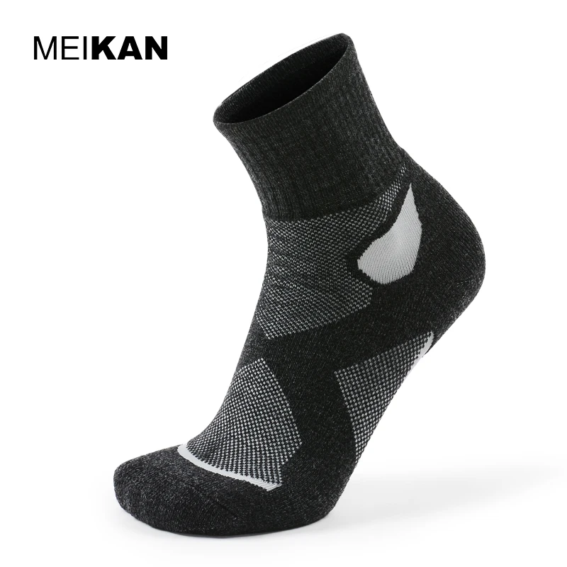 

MEIKAN Custom Wholesale Men Sports Sox Black Wool Bamboo Fiber Socks