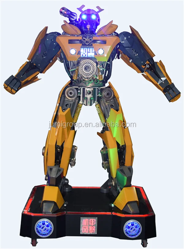 robot giocattolo grande