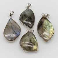 

Customized Irregular Labradorite Natural Stone Bezel Gemstone Pendant Necklace Pendants For Jewelry Making Gemstone Pendant