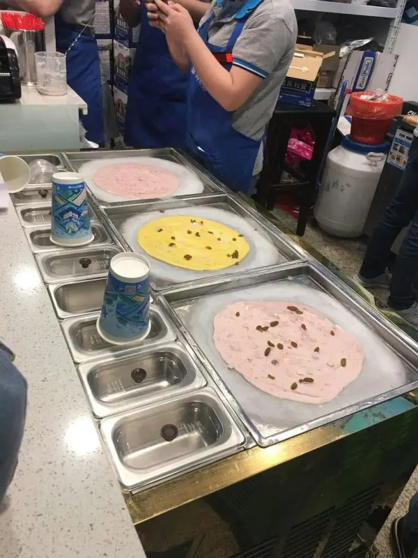 China Wholesale Prices Thai Stir Fry Ice Cream Roll Machine Customized Double Pan Fried Ice Cream Machine For Sale