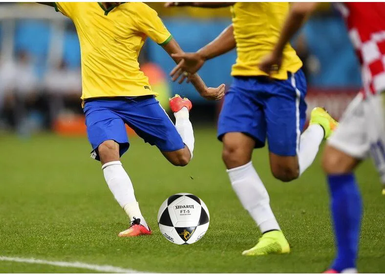 seamless pu leather laminated football indoor and outdoor soccer