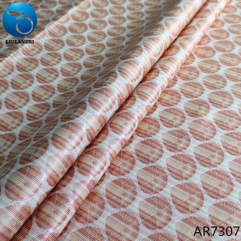 

LIULANZHI High Quality New Pattern Guinea Brocade Fabric Bazin Riche Garment Fabric 100% Cotton Damask 10 Yards Tiuss bazin AR73, Customized