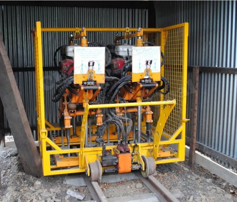 YD-22 Hydraulic Rail Tamping Machine Railway Ballast Tamper