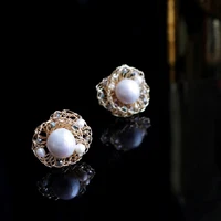 

New design of Feminine Korean Stud earings Pearl Personality trendy Simple style Euro-American earings