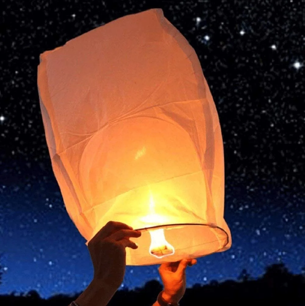 
Boomwow 100% Biodegradable ECO Friendly Beautiful White Flying Paper Sky Lantern for Weddings Birthdays Memorials 