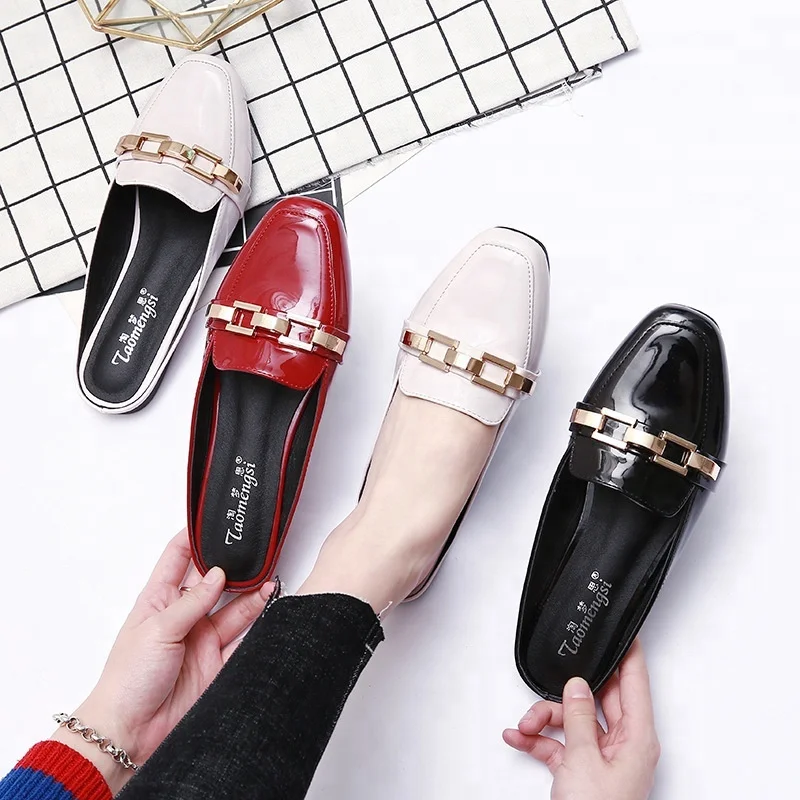 

SS0305 women new design flat pu slippers in size 43 latest 2019 ladies casual loafer mules shoes, Red,white,black