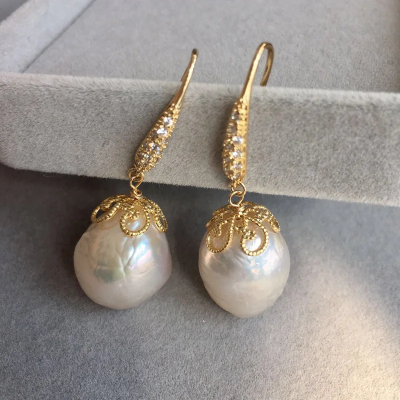 

China supplier wholesale custom baroque pearl bee gold filled earring hooks for women, As the piture