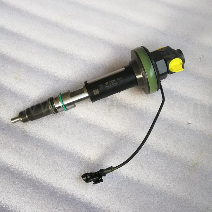 QSK60 engine fuel injector