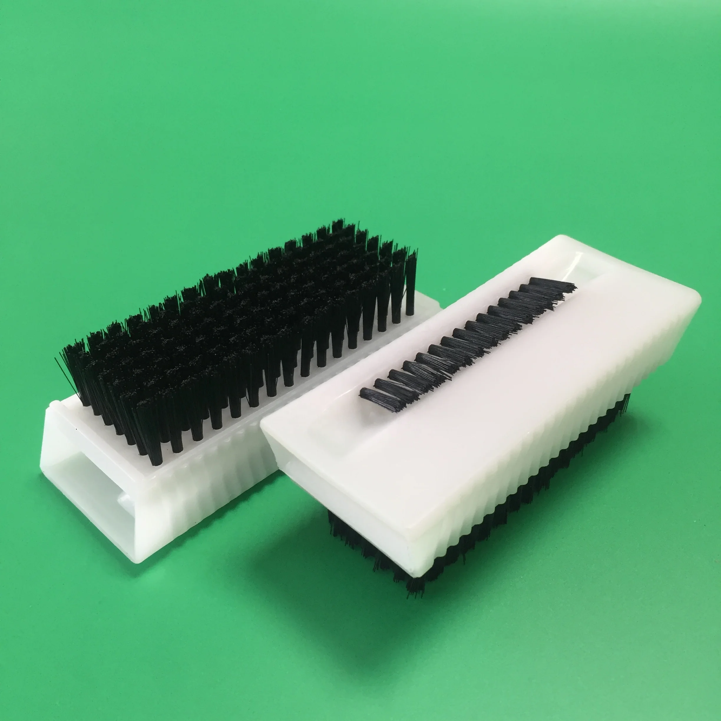 
autoclavable scrub brush 