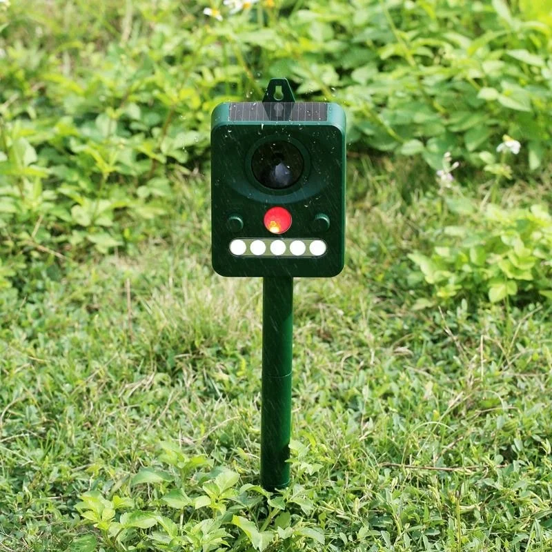 

Yard Farm Ultrasonic Wild Harmless Sun Light Solar Animal Repeller