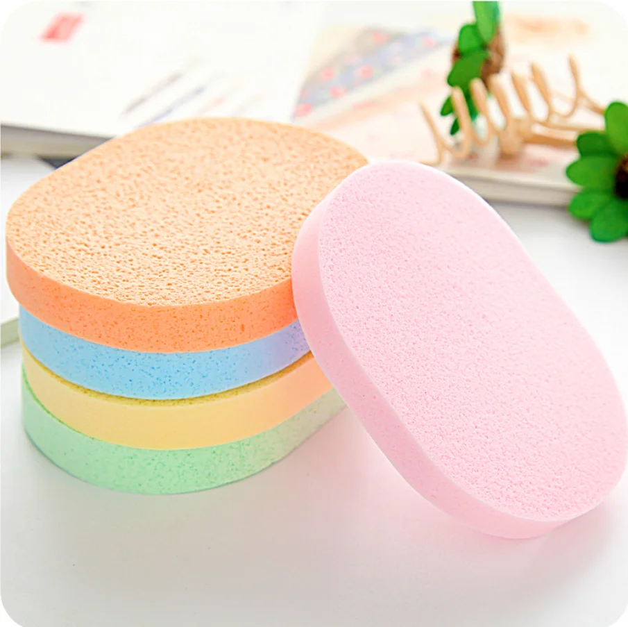 

Cosmetic Facial Cleansing Exfoliating Sponge, White