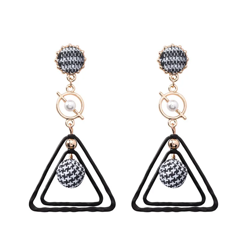 

Alloy cloth geometric triangular vintage pearl drop earrings for women gold vintage pearl earrings