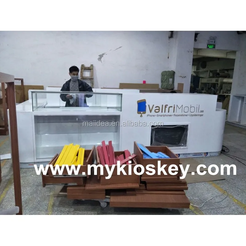 mobile phone display showcase 