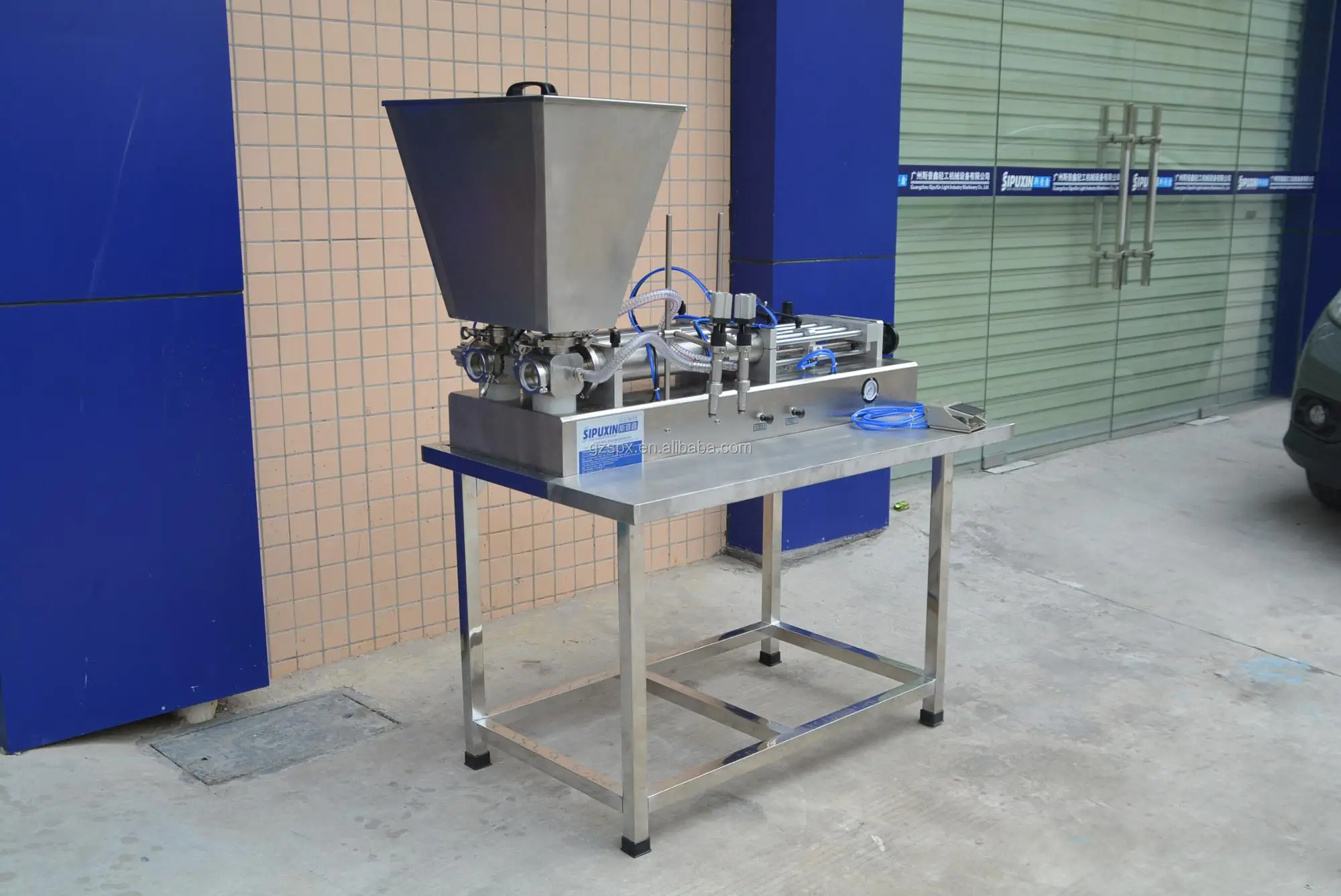 New Design semi-auto two nozzles horizontal Paste filling machine( with hopper)