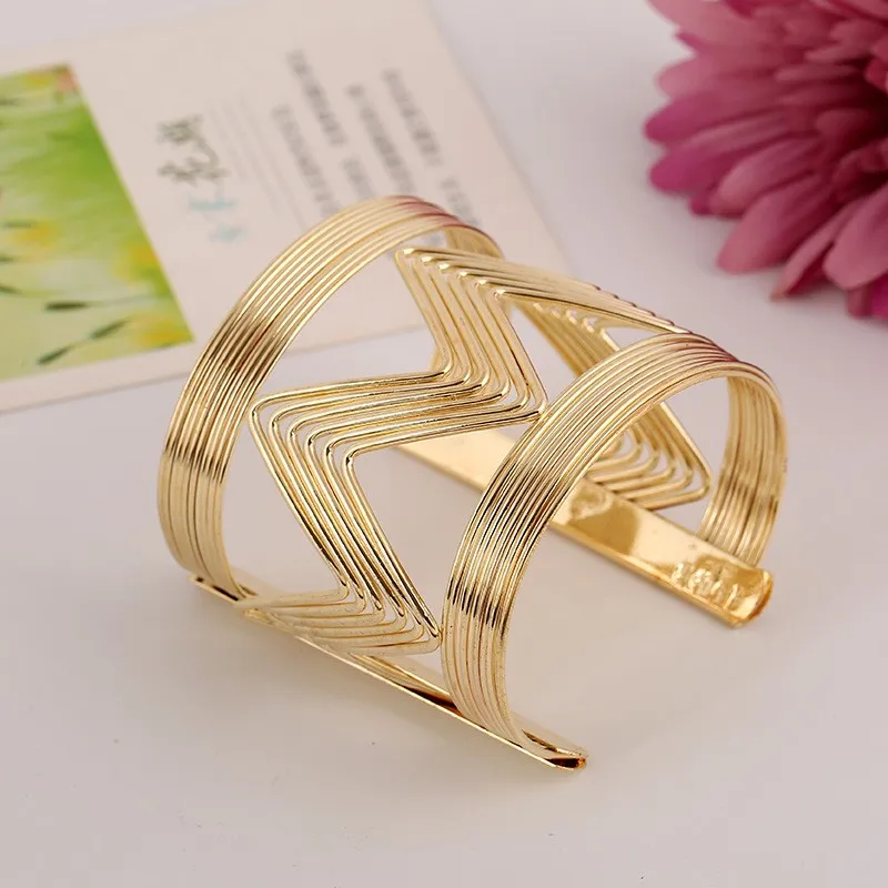 

Golden Alloy Gold Tone Bracelet Bangle Metal Hollow Out W-Shape Cool Punk Style Cuff Bangle Women Jewelry, Silver ,gold
