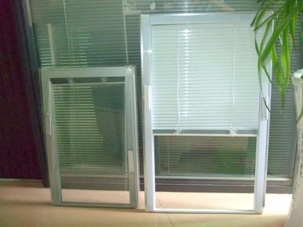 Built-in shutter glass for doors and windows Insulated blind shutter glass motorize