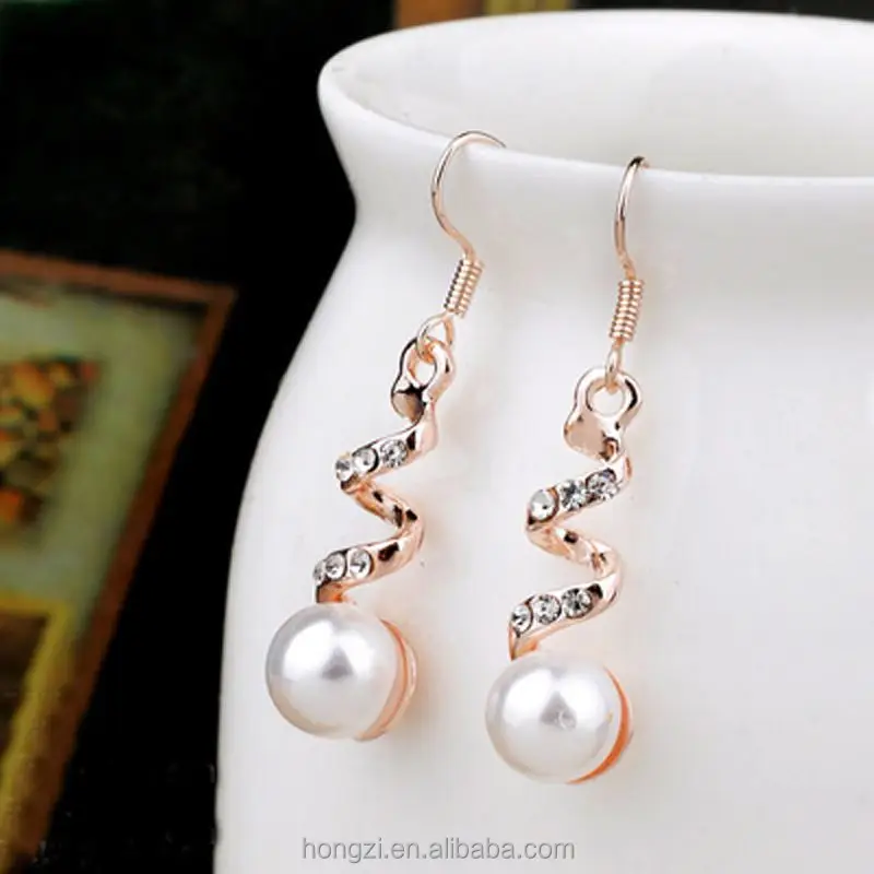 

Crystal Women Dangle Earrings Rose Flower Simulated Pearl Metal Long Drop Earings Ladies Wedding Party Fashion Jewelry