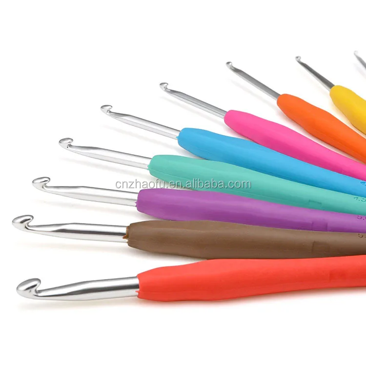 Comfortable Smooth Knitting Needles Ergonomic Handle 12pcs Crochet