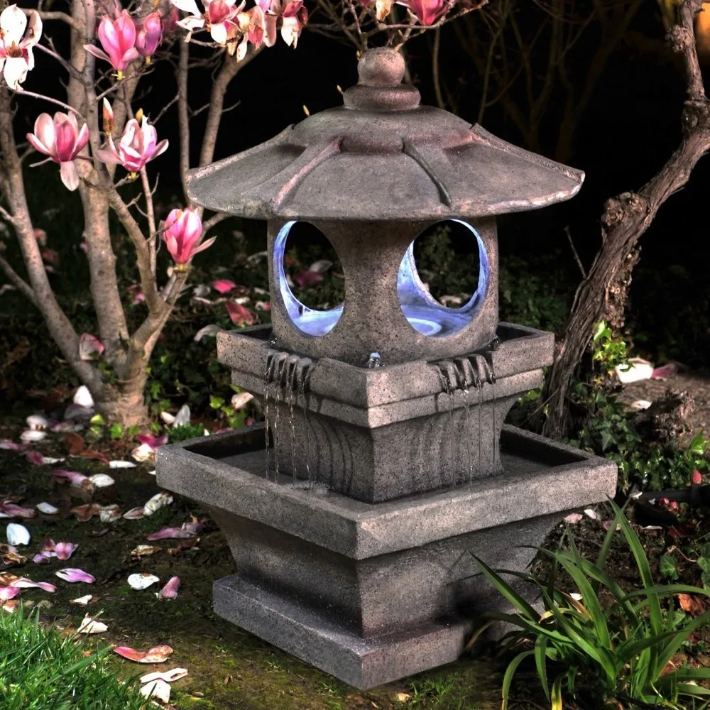 Садовый фонарь в японском стиле