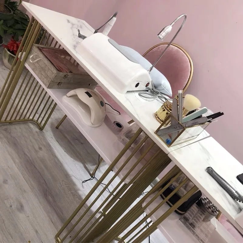nail table