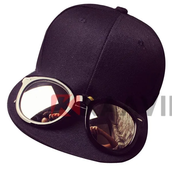 baseball cap with sunglass holder