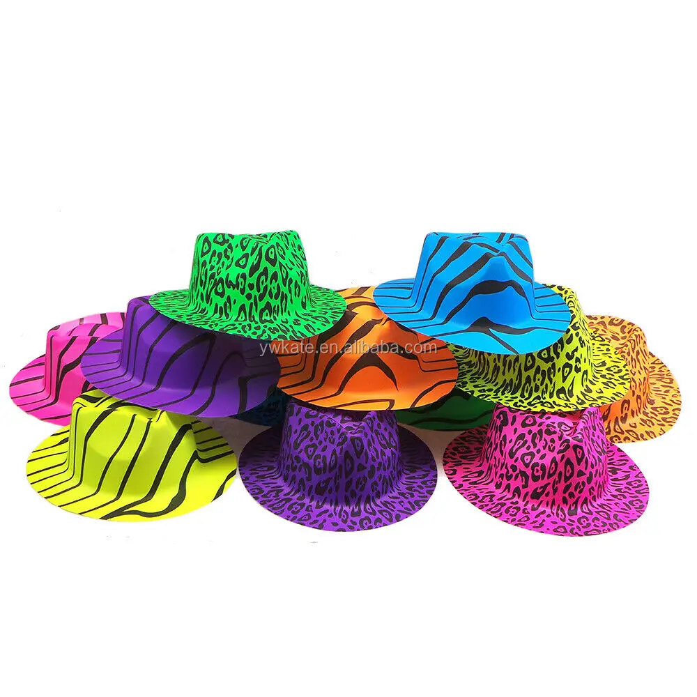 Шляпа пластиковая. Шляпа пластиковая для праздника. Шляпы пластиковые цветные. Яркие шляпы на вечеринку.