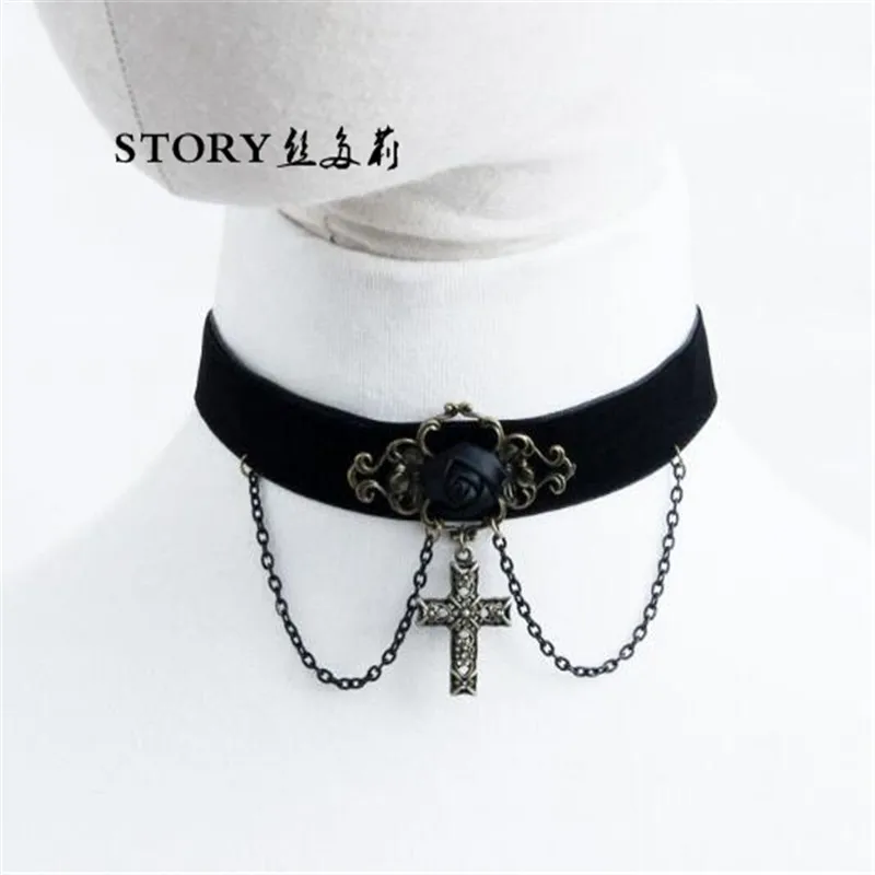 

Victorian gothic Halloween vintage Harajuku steampunk cross rose flower black velvet choker