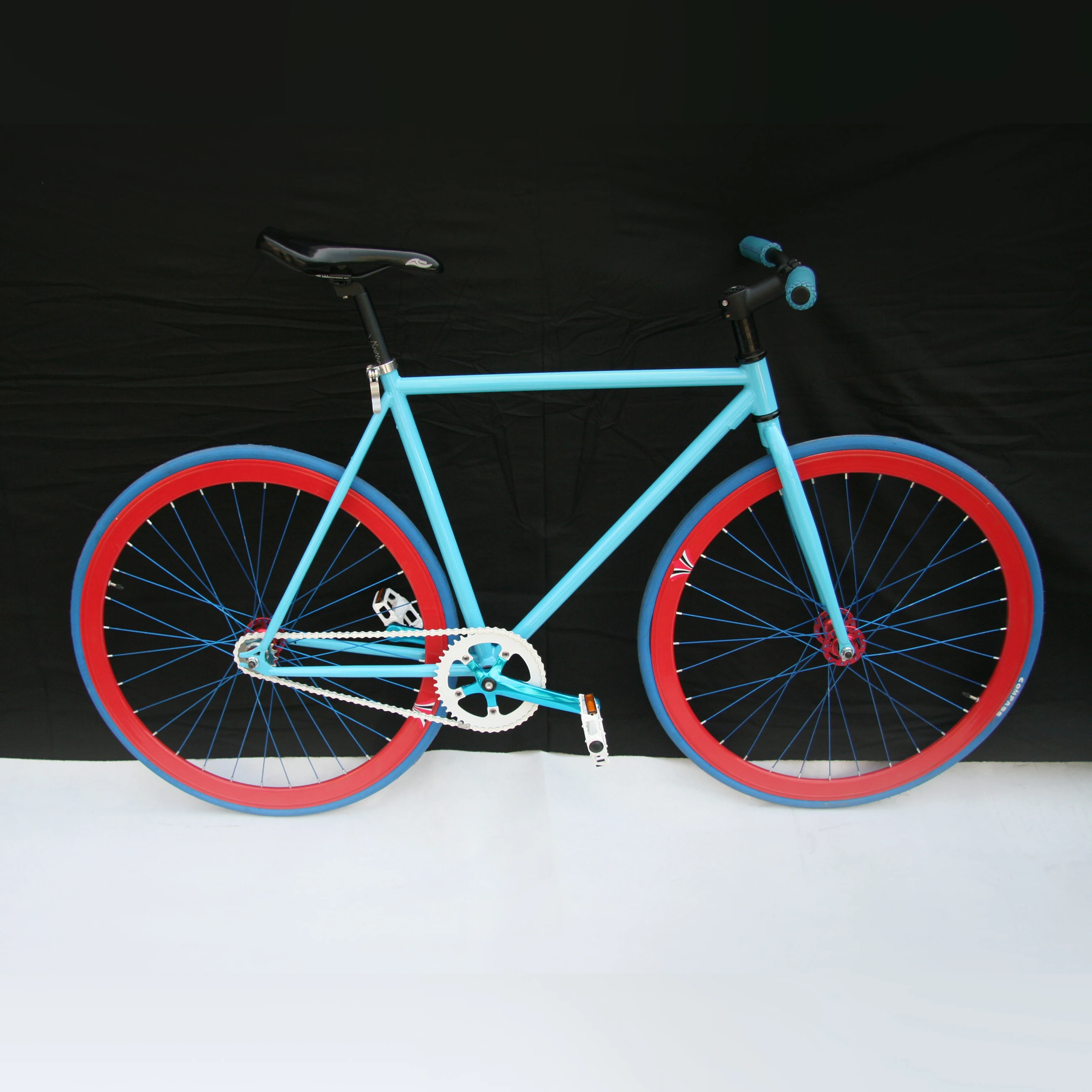 26英寸盘式刹车固定齿轮公路自行车/自行车热卖