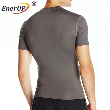 t shirt under base layer