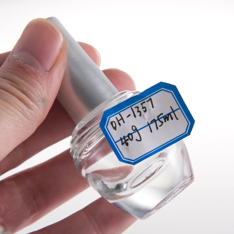 
China Manufacturers Black Cap Clear Glass 17Ml 18Ml Refillable Empty Nail Polish Bottle Brush 